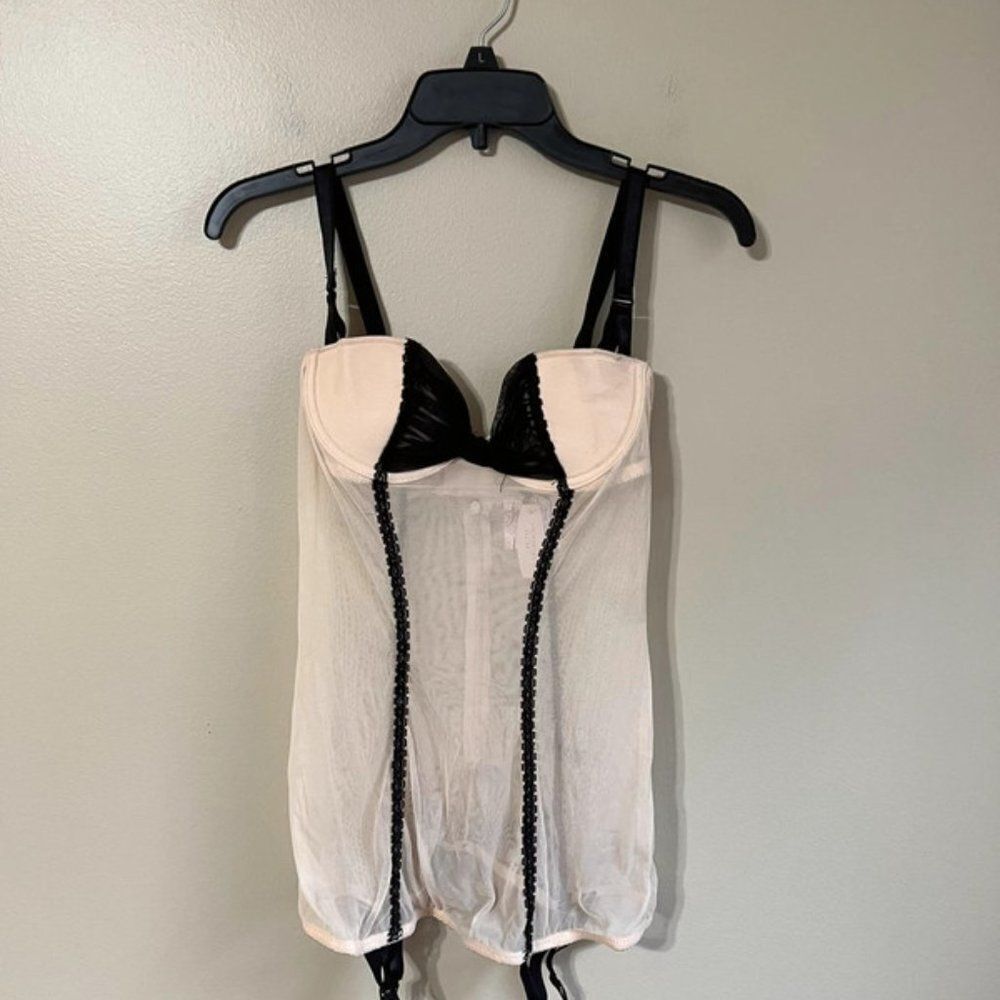 NWT Victoria's secret sexy little things 34B